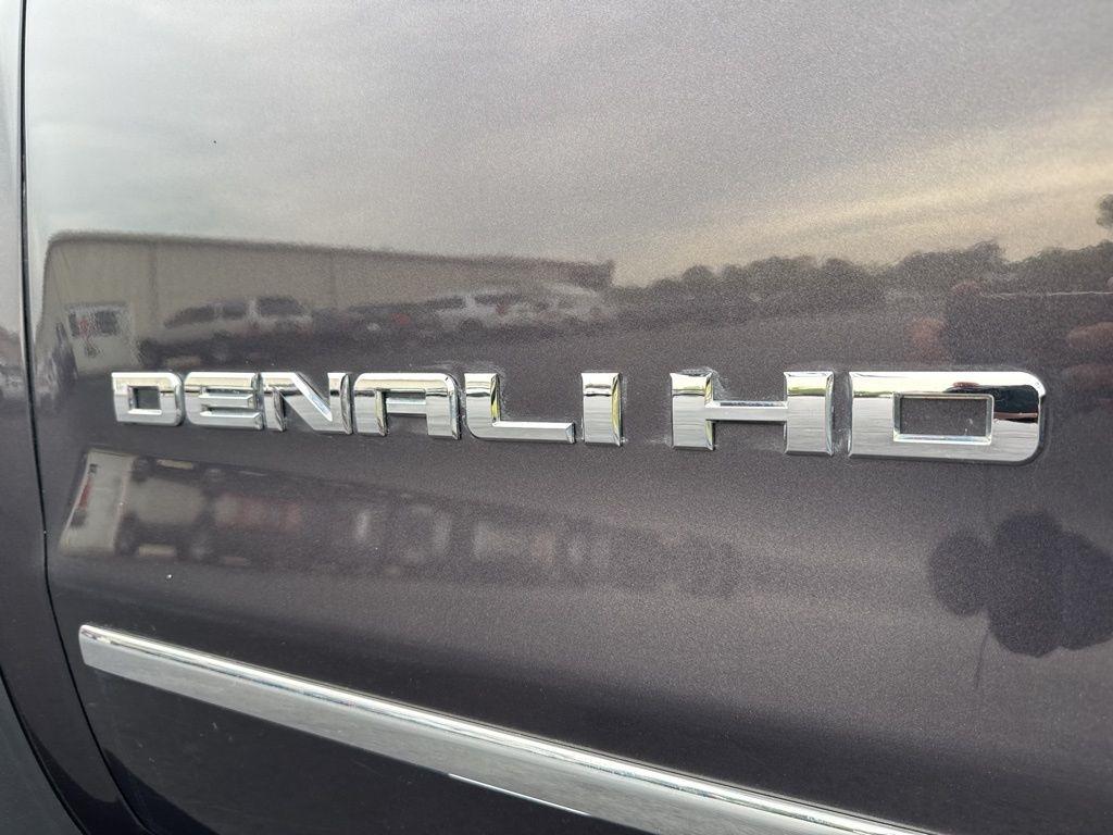 GMC Sierra 2500HD available WiFi 4WD Crew Cab 153.7" Denali 2015