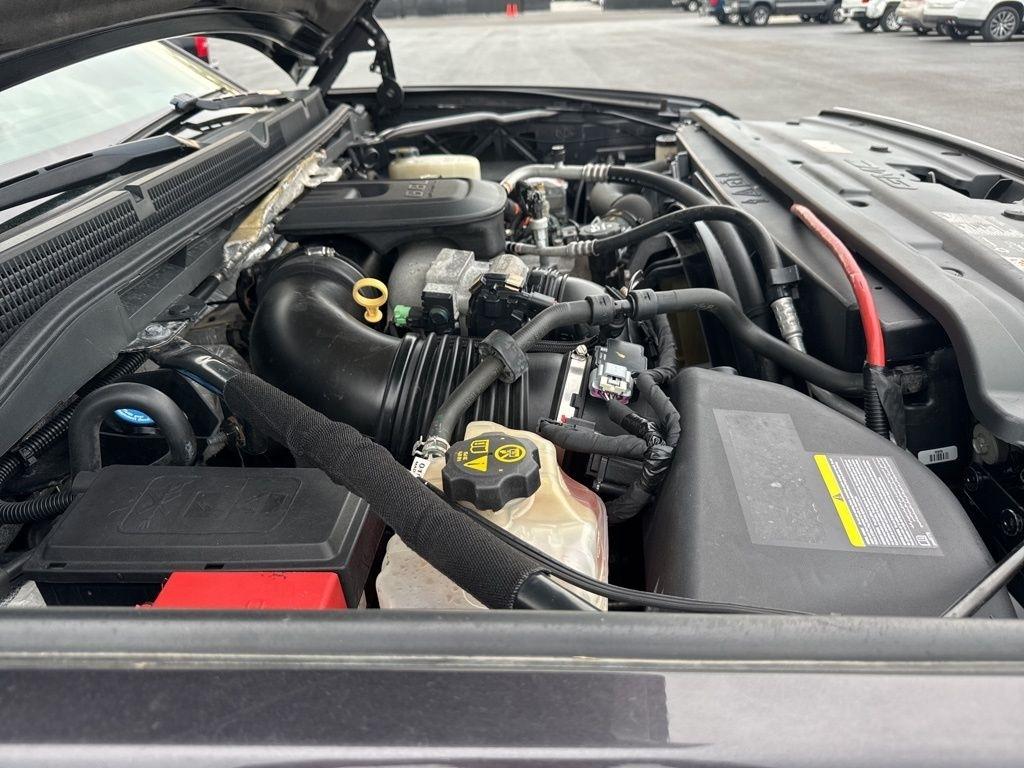 GMC Sierra 2500HD available WiFi 4WD Crew Cab 153.7" Denali 2015