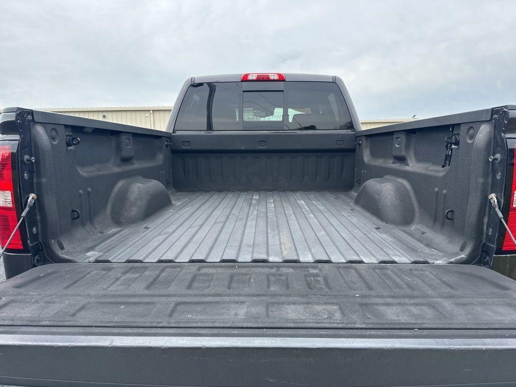 GMC Sierra 2500HD available WiFi 4WD Crew Cab 153.7" Denali 2015