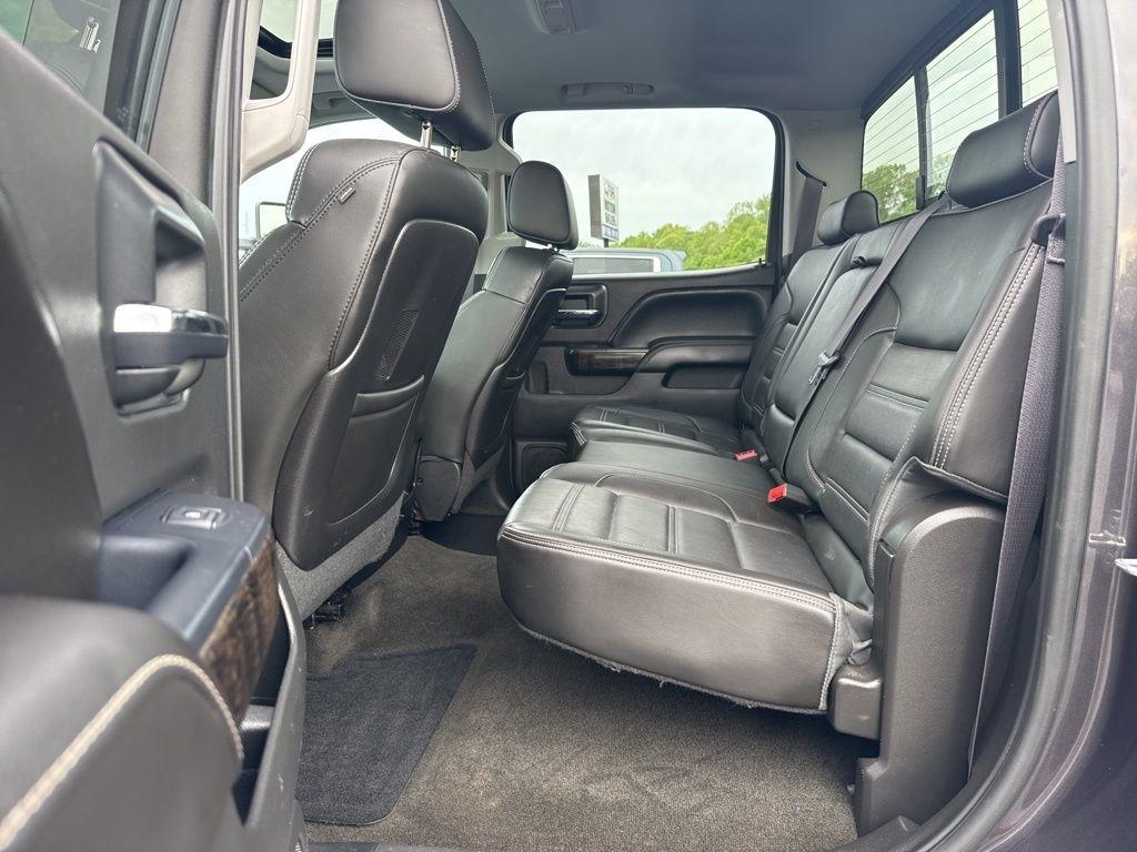 GMC Sierra 2500HD available WiFi 4WD Crew Cab 153.7" Denali 2015