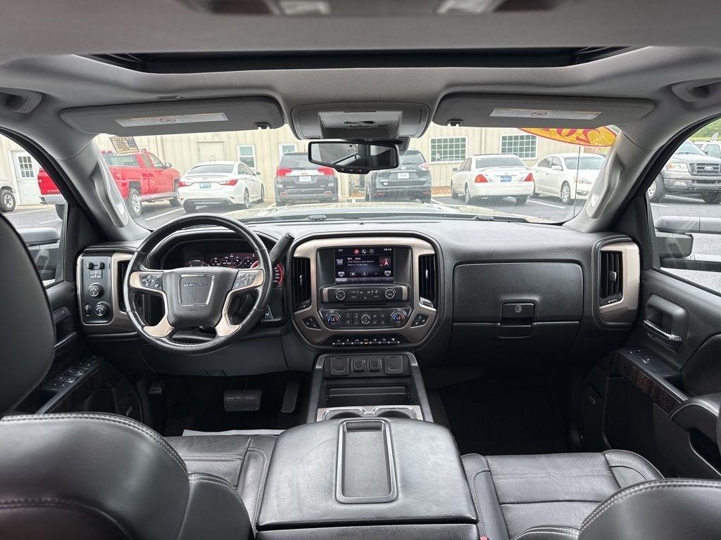 GMC Sierra 2500HD available WiFi 4WD Crew Cab 153.7" Denali 2015