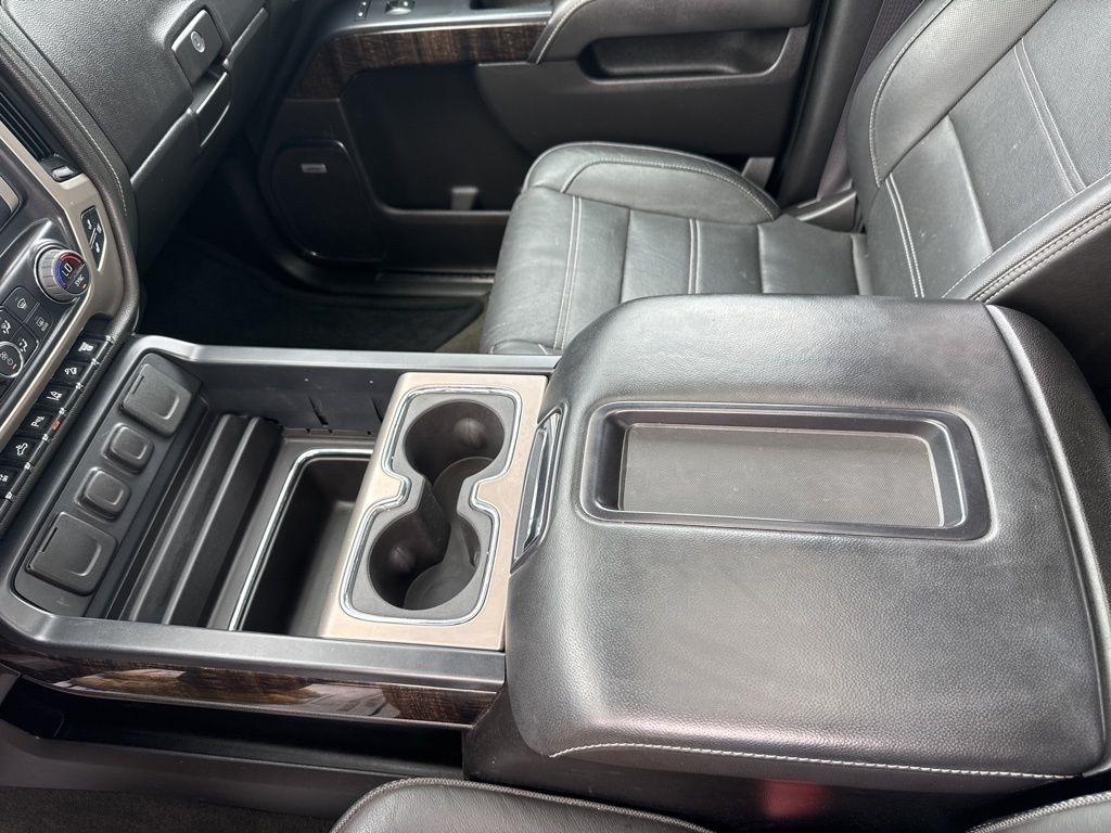 GMC Sierra 2500HD available WiFi 4WD Crew Cab 153.7" Denali 2015