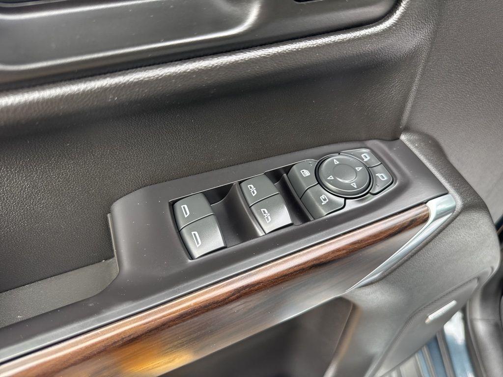 GMC Sierra 1500 4WD Crew Cab 147" SLT 2021