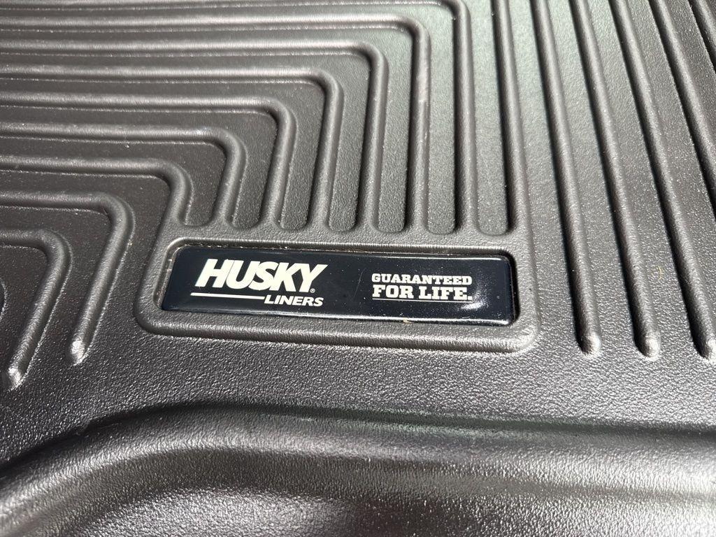 GMC Sierra 1500 4WD Crew Cab 147" SLT 2021