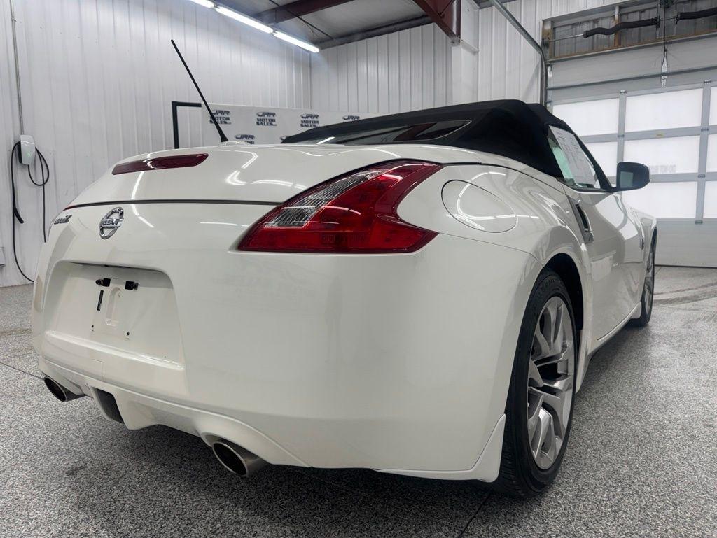 Nissan 370Z 2dr Roadster Auto Touring 2012