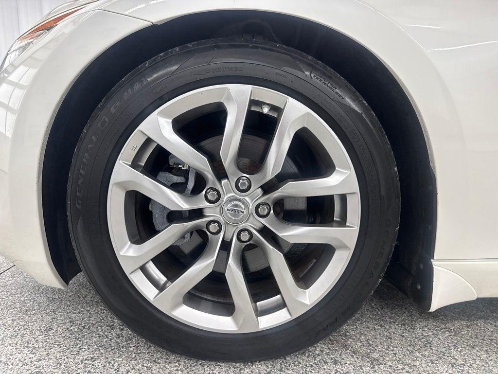 Nissan 370Z 2dr Roadster Auto Touring 2012