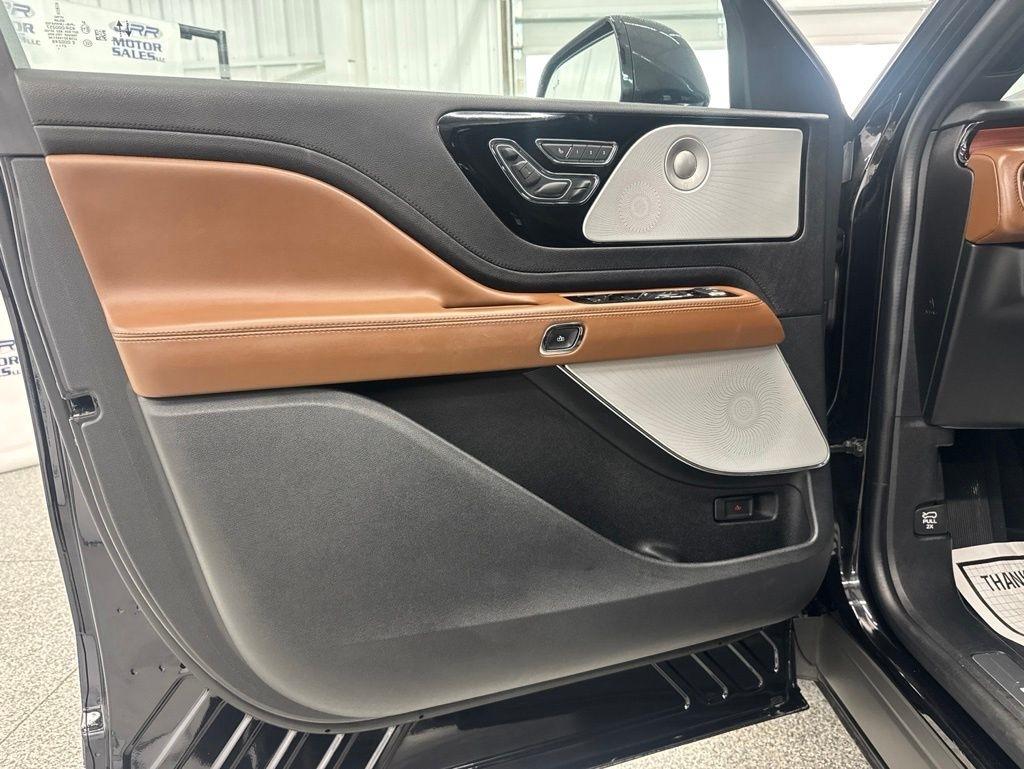 Lincoln Aviator Reserve AWD 2022