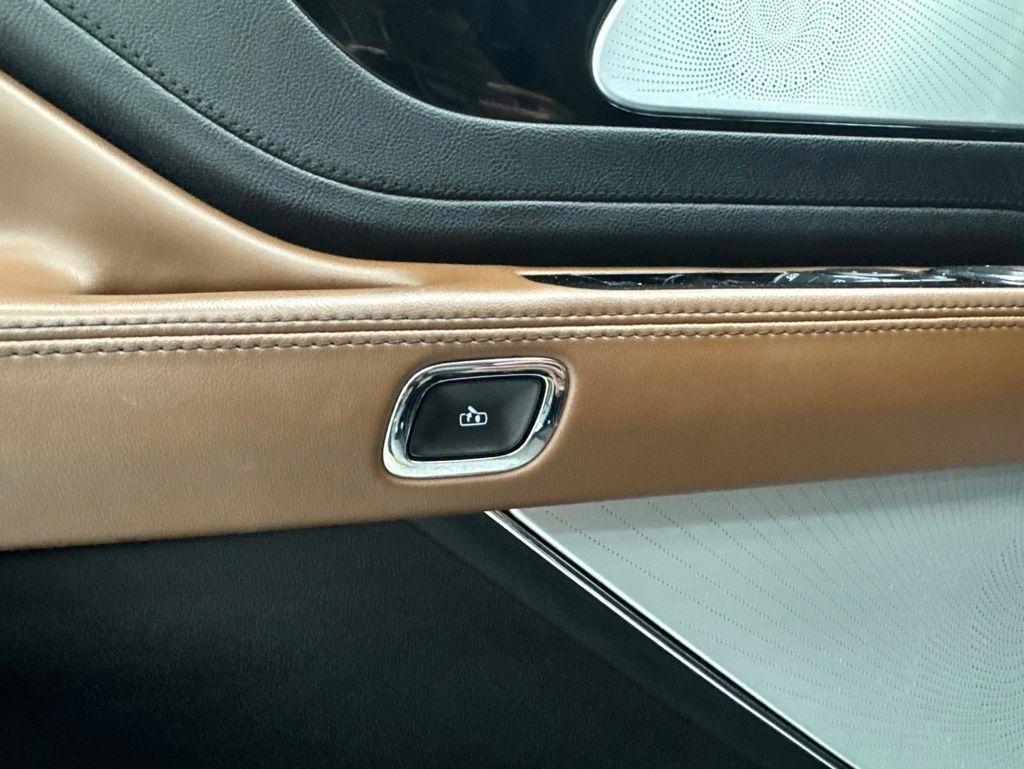 Lincoln Aviator Reserve AWD 2022