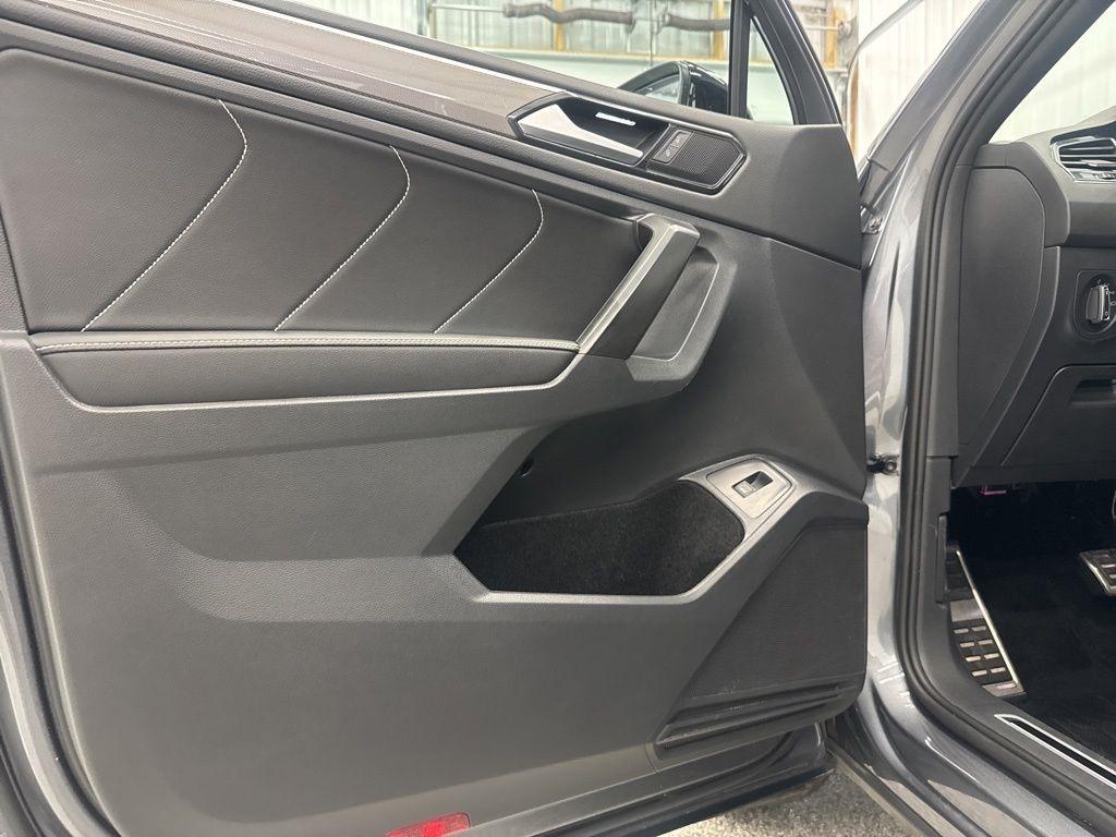 Volkswagen Tiguan 2.0T SE R-Line Black 4MOTION 2022