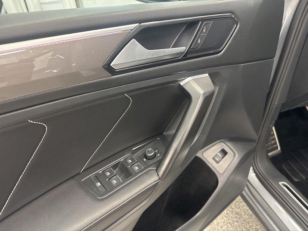 Volkswagen Tiguan 2.0T SE R-Line Black 4MOTION 2022