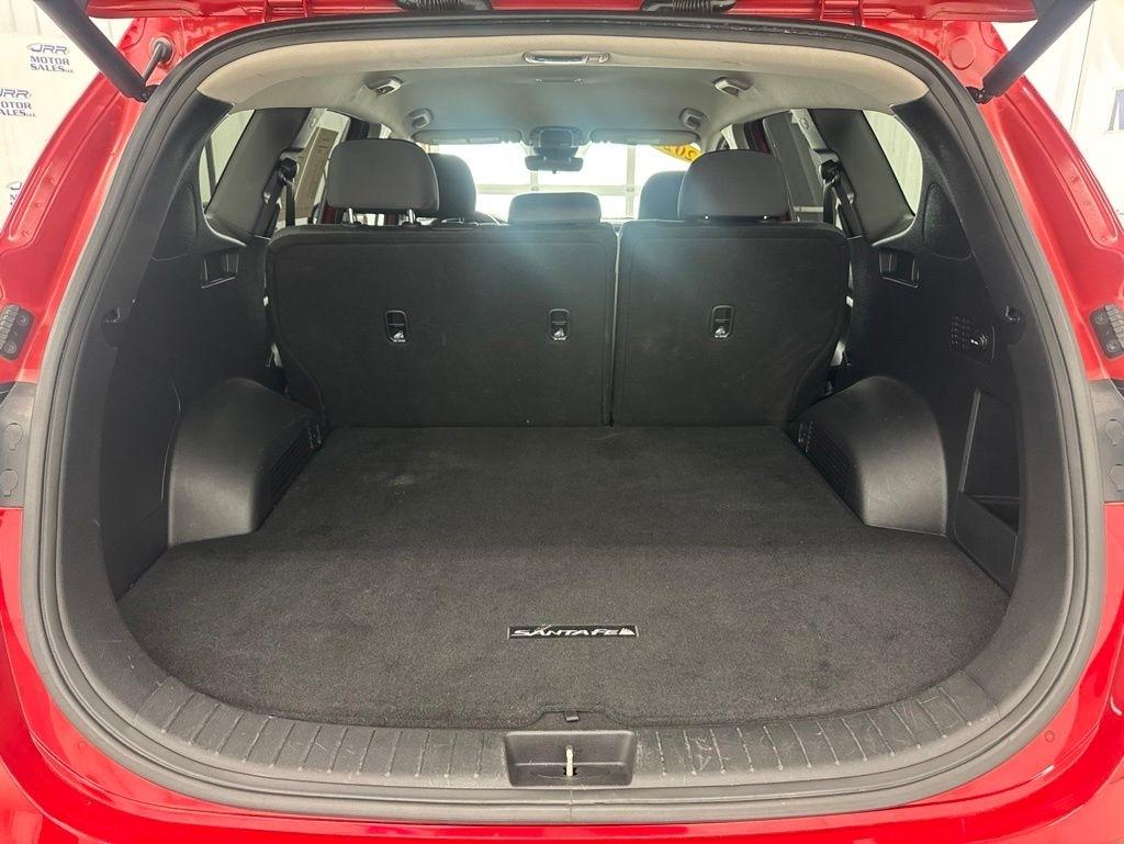 Hyundai Santa Fe SEL FWD 2023