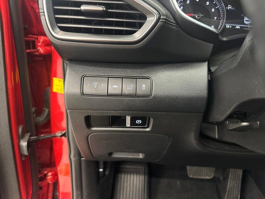 Hyundai Santa Fe SEL FWD 2023