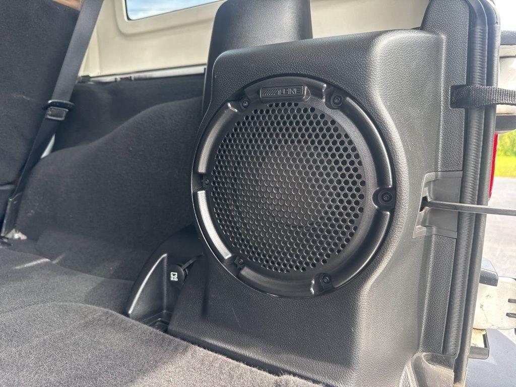 Jeep Wrangler Unlimited 4WD 4dr Sahara 2014