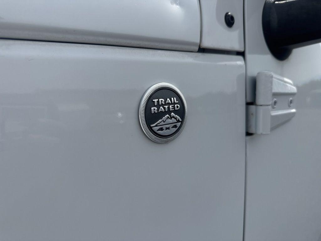 Jeep Wrangler Unlimited 4WD 4dr Sahara 2014
