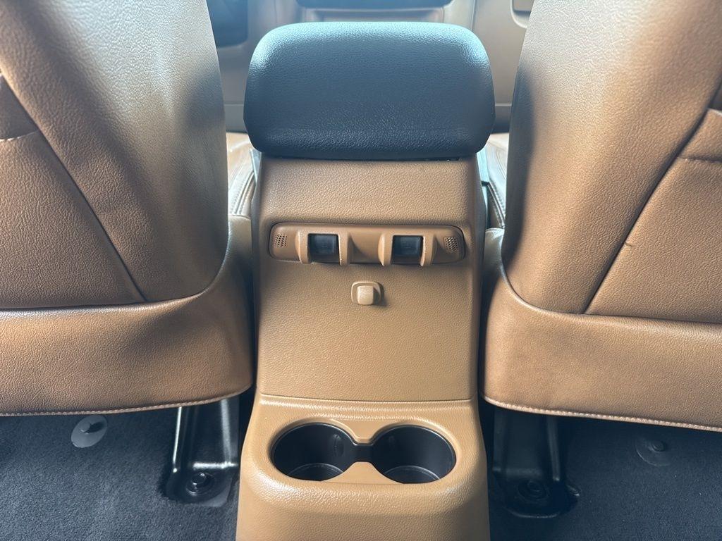 Jeep Wrangler Unlimited 4WD 4dr Sahara 2014