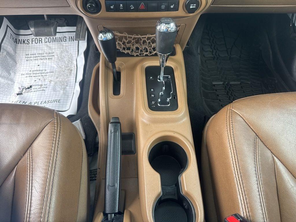 Jeep Wrangler Unlimited 4WD 4dr Sahara 2014