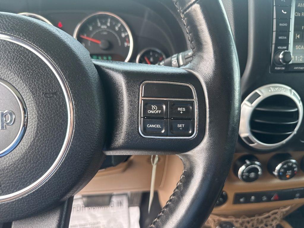 Jeep Wrangler Unlimited 4WD 4dr Sahara 2014