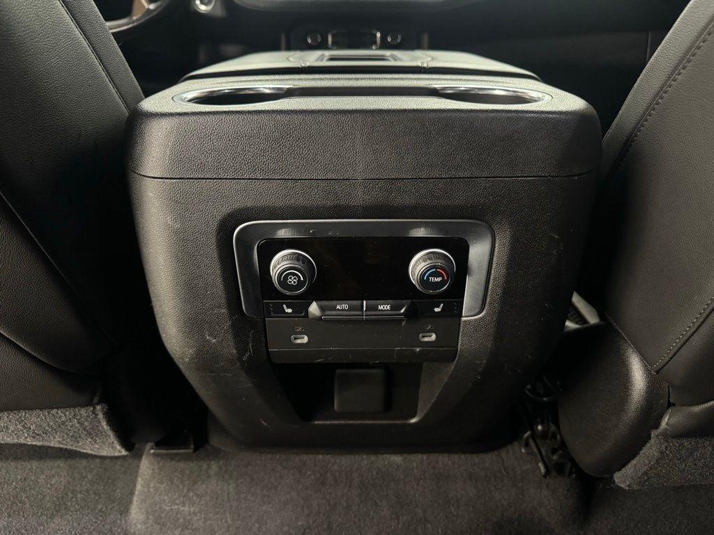 Chevrolet Tahoe 4WD 4dr High Country 2021