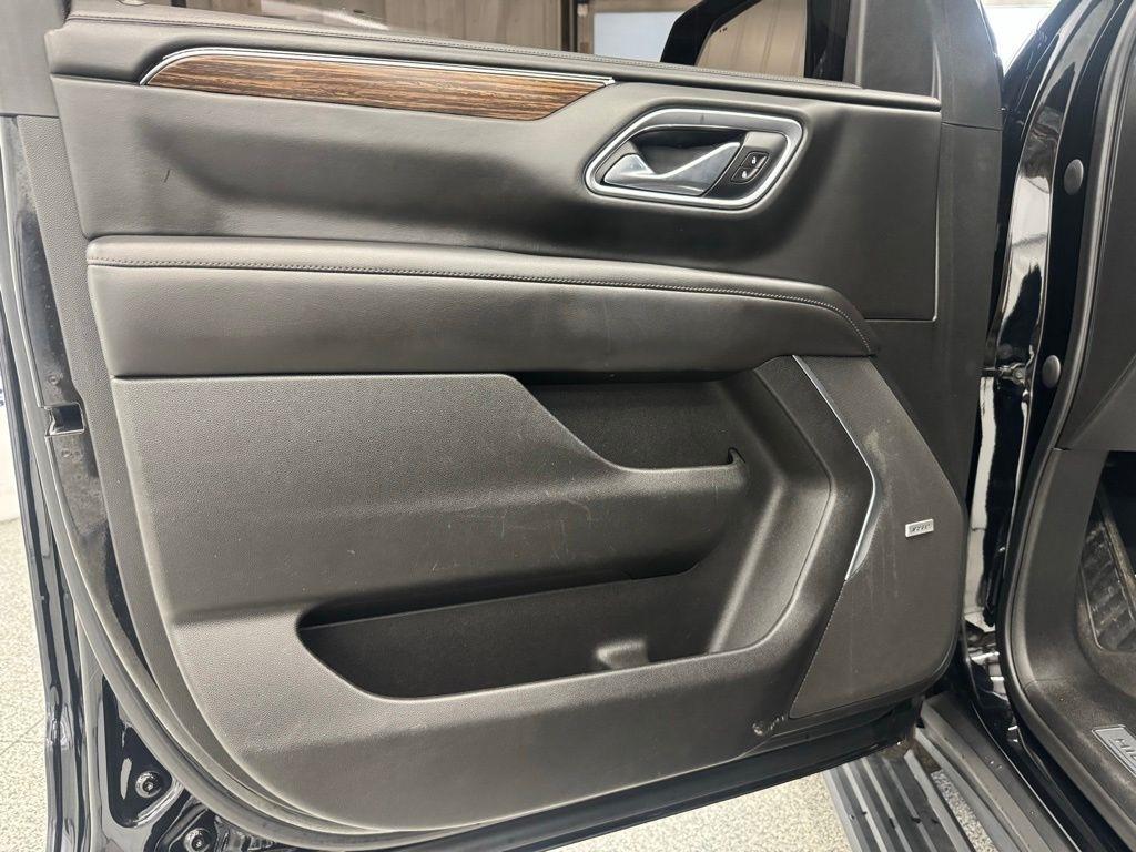 Chevrolet Tahoe 4WD 4dr High Country 2021
