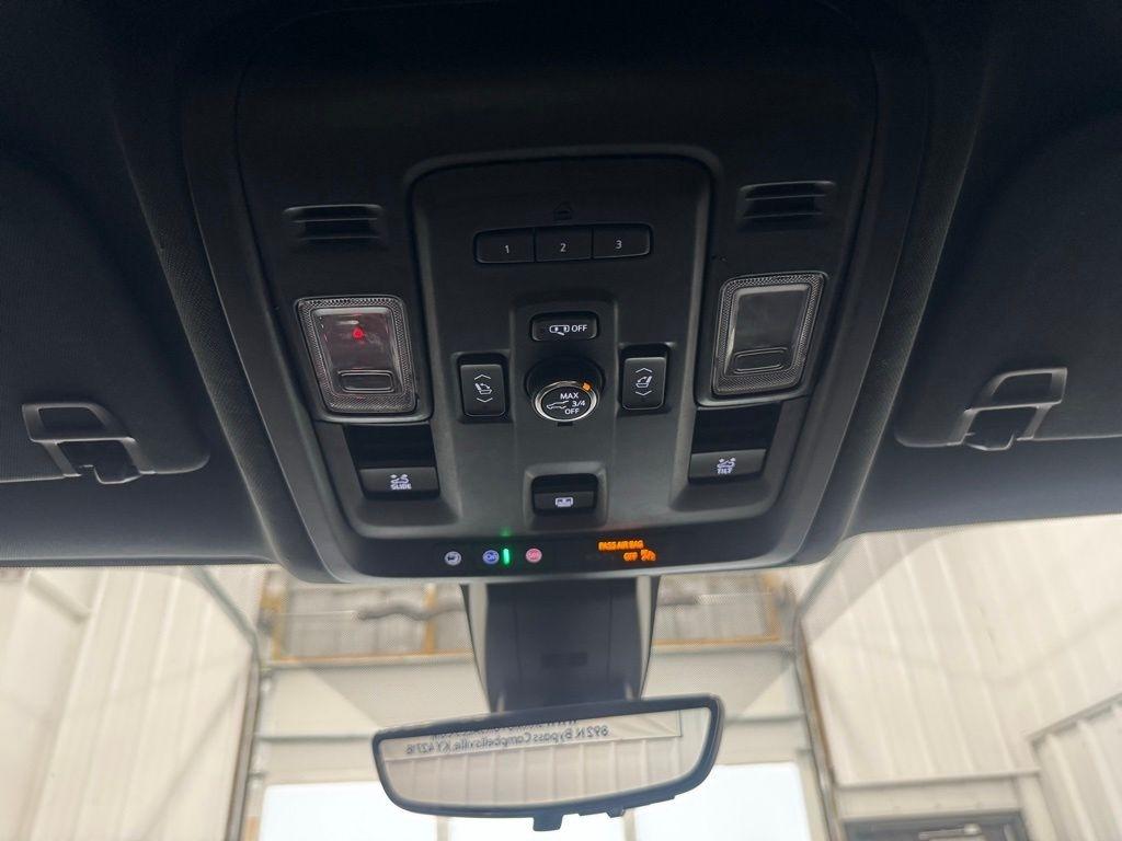Chevrolet Tahoe 4WD 4dr High Country 2021