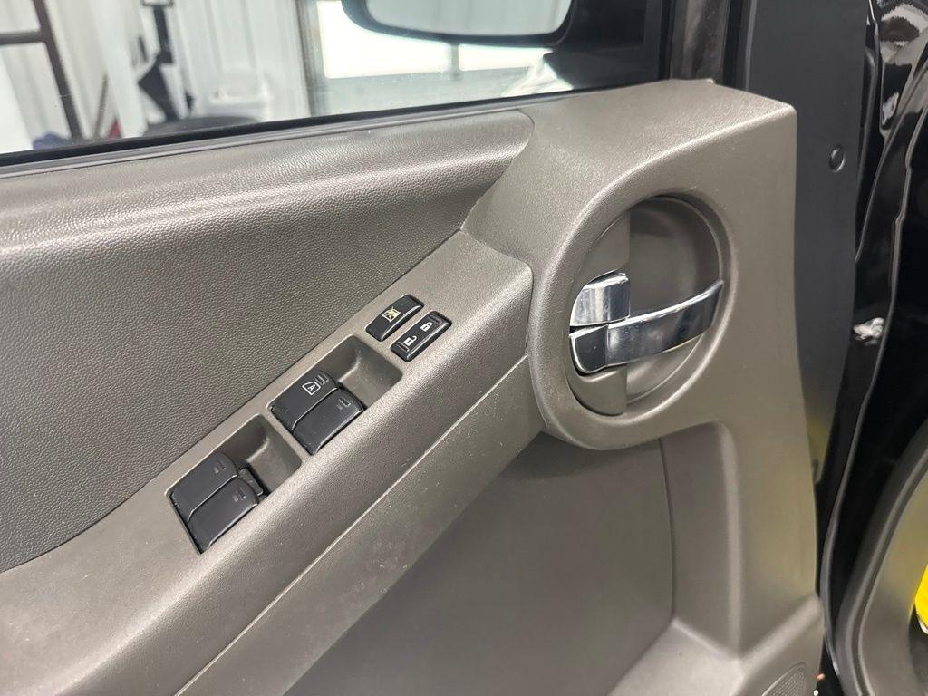 Nissan Xterra 4WD 4dr Auto Pro-4X 2014