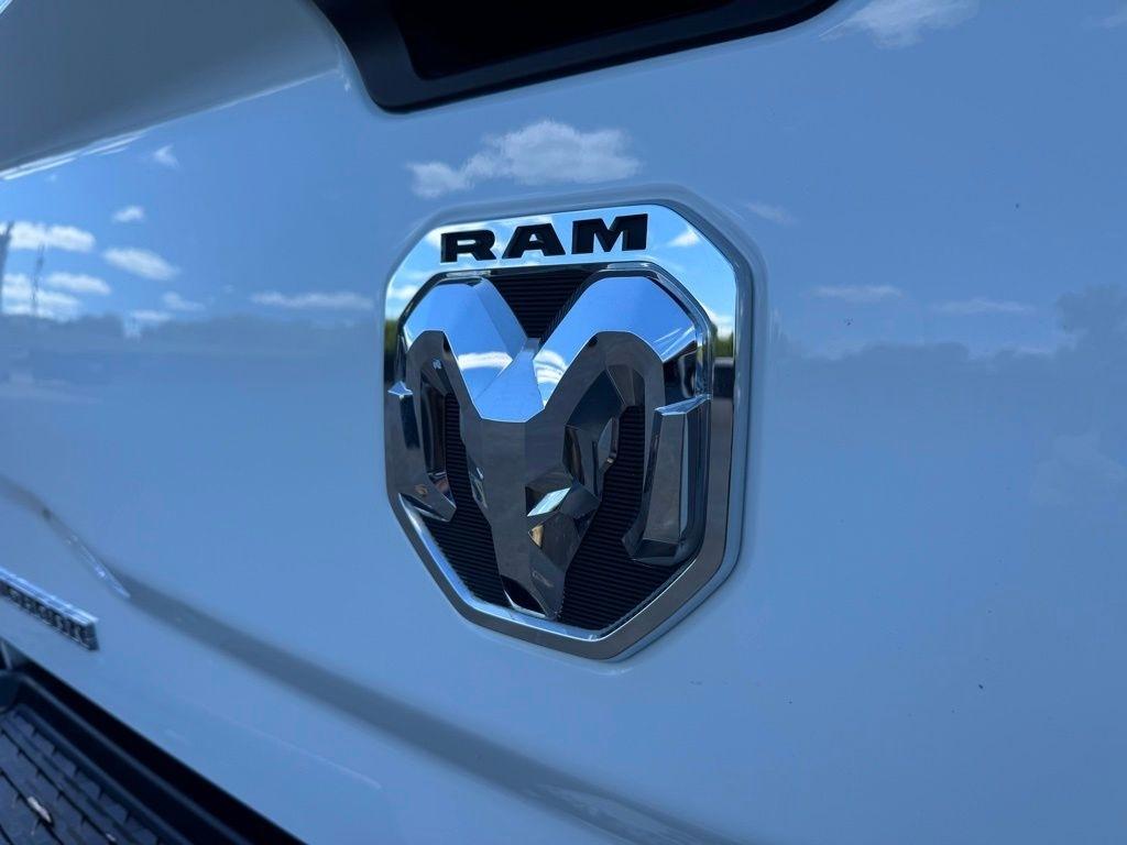 RAM 2500 Big Horn 4x4 Crew Cab 6'4" Box 2024
