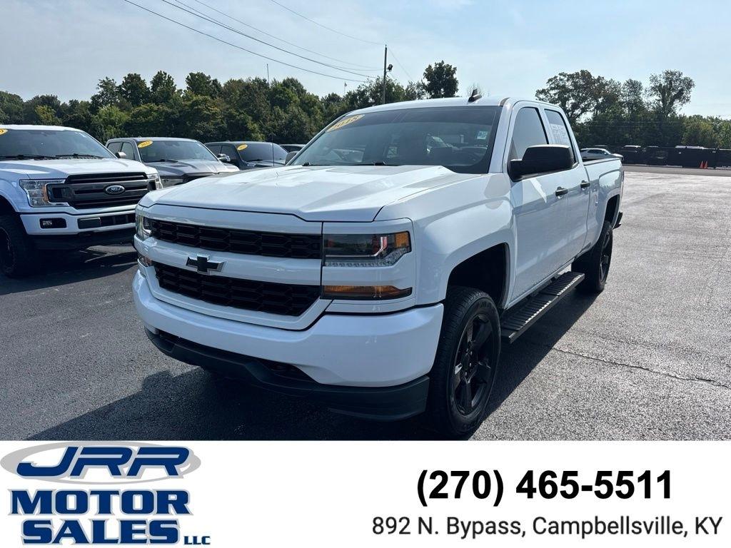 2018 Chevrolet Silverado 1500 4WD Double Cab 143.5" Custom