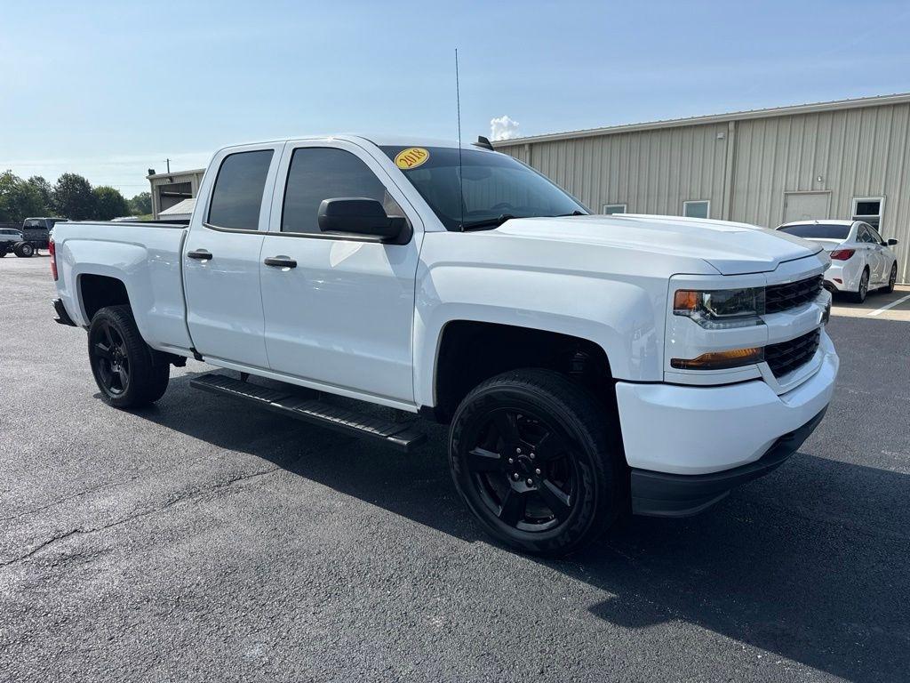 Chevrolet Silverado 1500 4WD Double Cab 143.5" Custom 2018