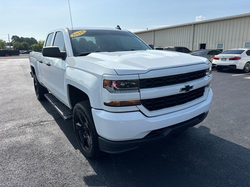 Chevrolet Silverado 1500 4WD Double Cab 143.5" Custom 2018