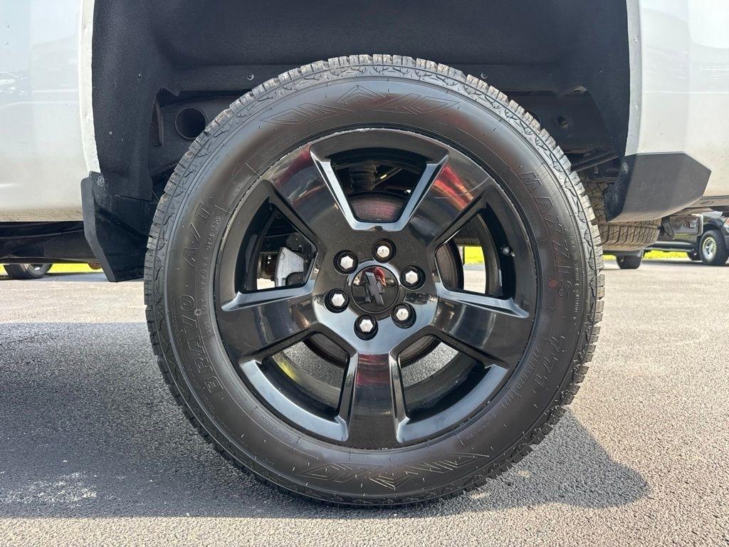 Chevrolet Silverado 1500 4WD Double Cab 143.5" Custom 2018
