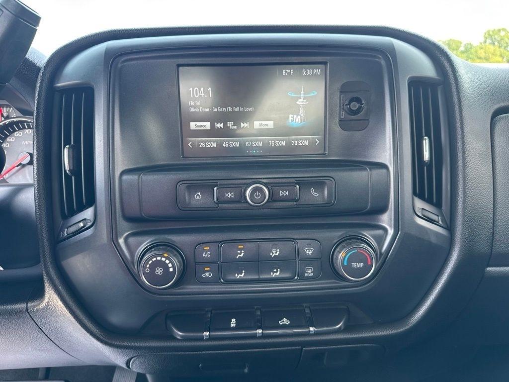 Chevrolet Silverado 1500 4WD Double Cab 143.5" Custom 2018