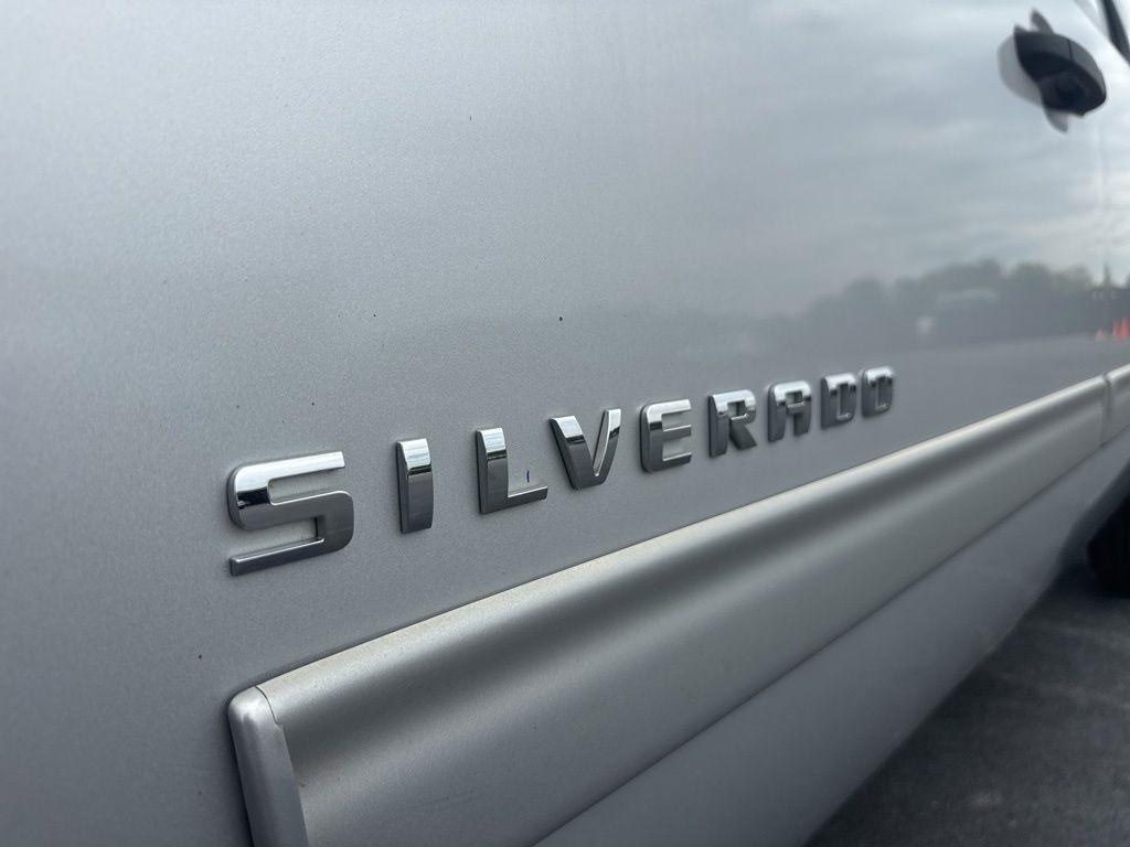 Chevrolet Silverado 1500 4WD Crew Cab 143.5" LT 2013