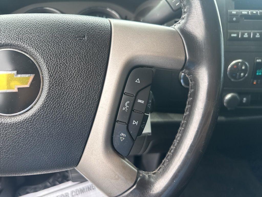 Chevrolet Silverado 1500 4WD Crew Cab 143.5" LT 2013
