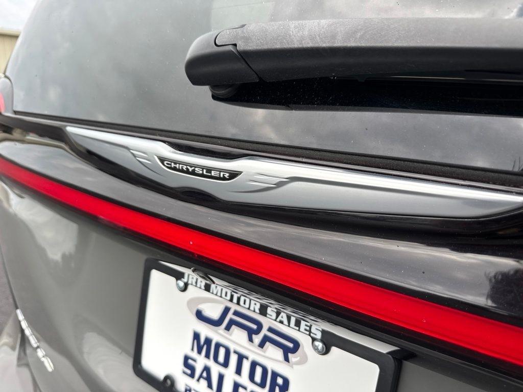 Chrysler Pacifica Touring L FWD 2022
