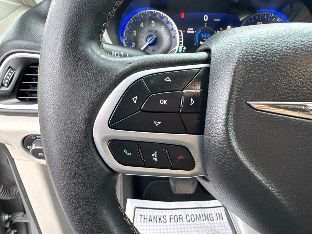 Chrysler Pacifica Touring L FWD 2022