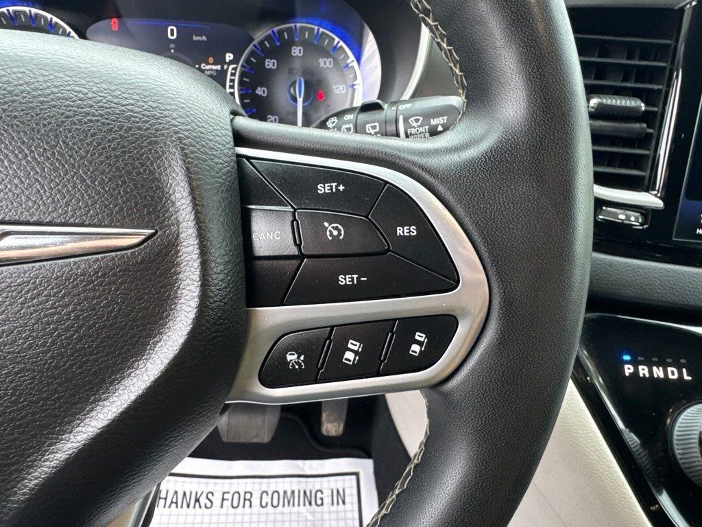 Chrysler Pacifica Touring L FWD 2022