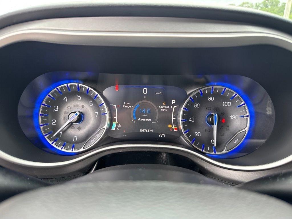 Chrysler Pacifica Touring L FWD 2022