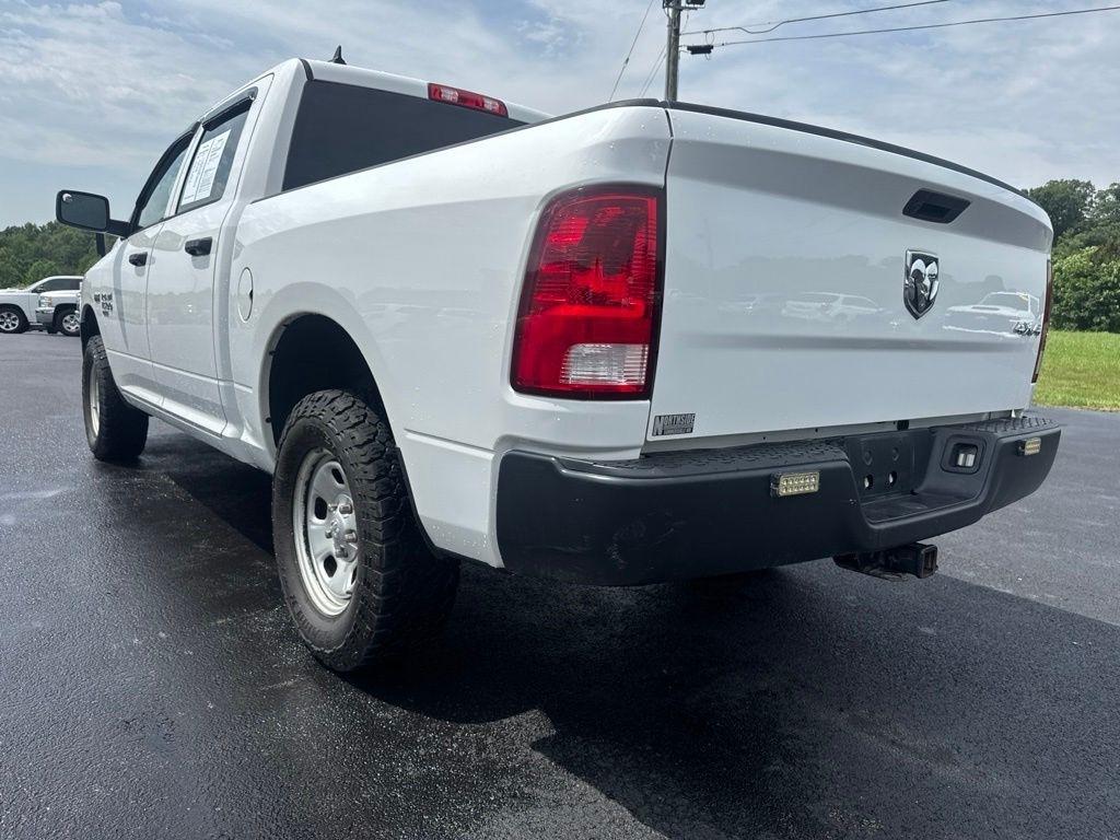 RAM 1500 Classic Tradesman 4x4 Crew Cab 5'7" Box 2020