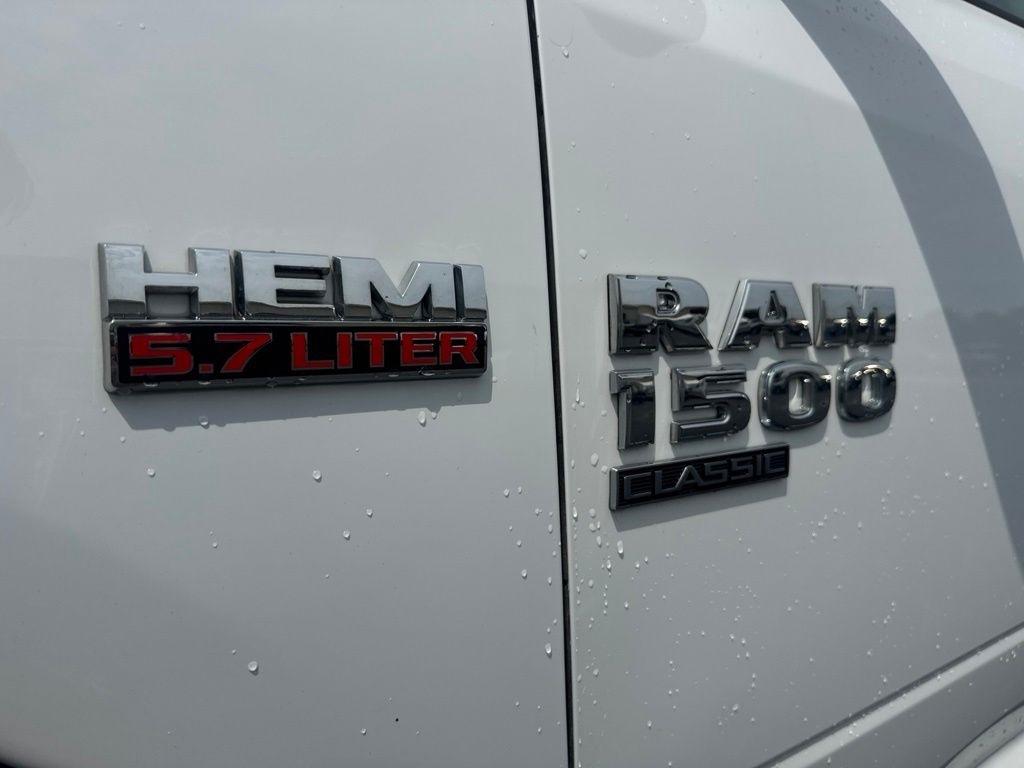 RAM 1500 Classic Tradesman 4x4 Crew Cab 5'7" Box 2020