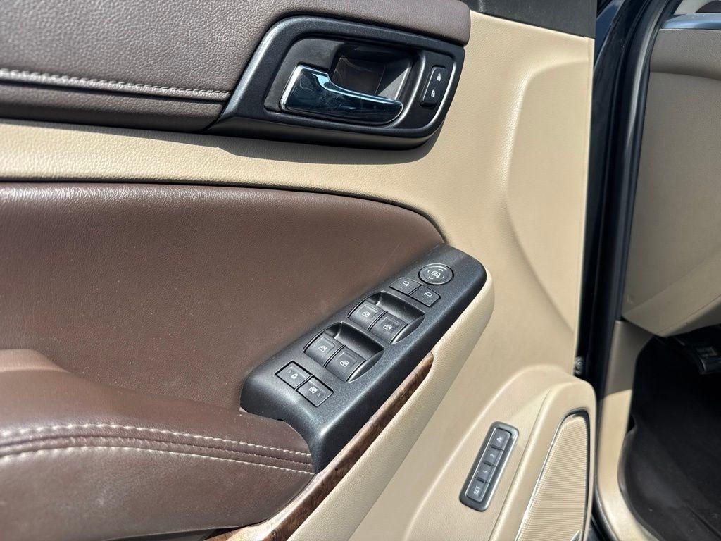 Chevrolet Tahoe 4WD 4dr LT 2017