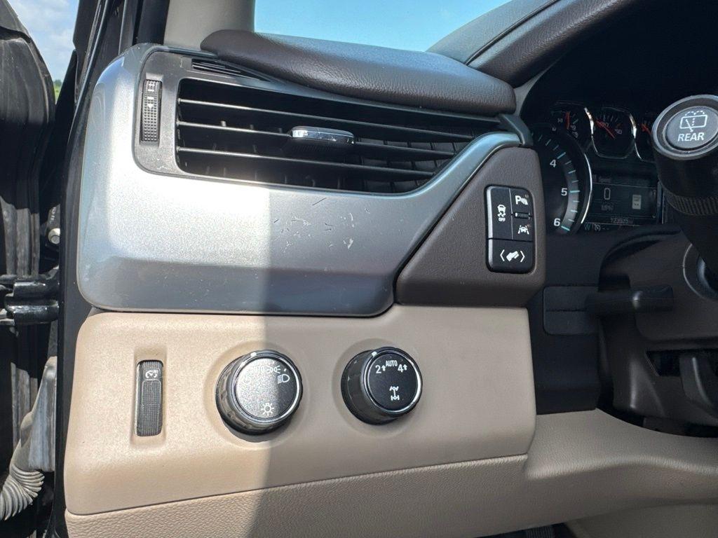 Chevrolet Tahoe 4WD 4dr LT 2017