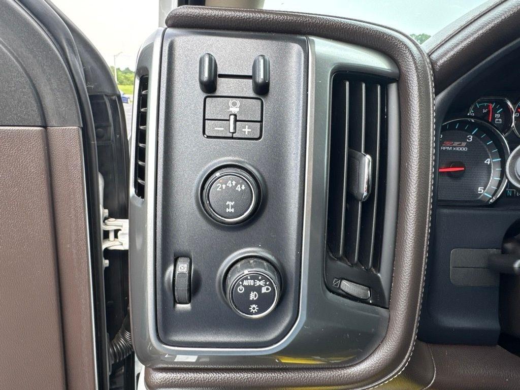 Chevrolet Silverado 2500HD 4WD Crew Cab 153.7" LTZ 2017
