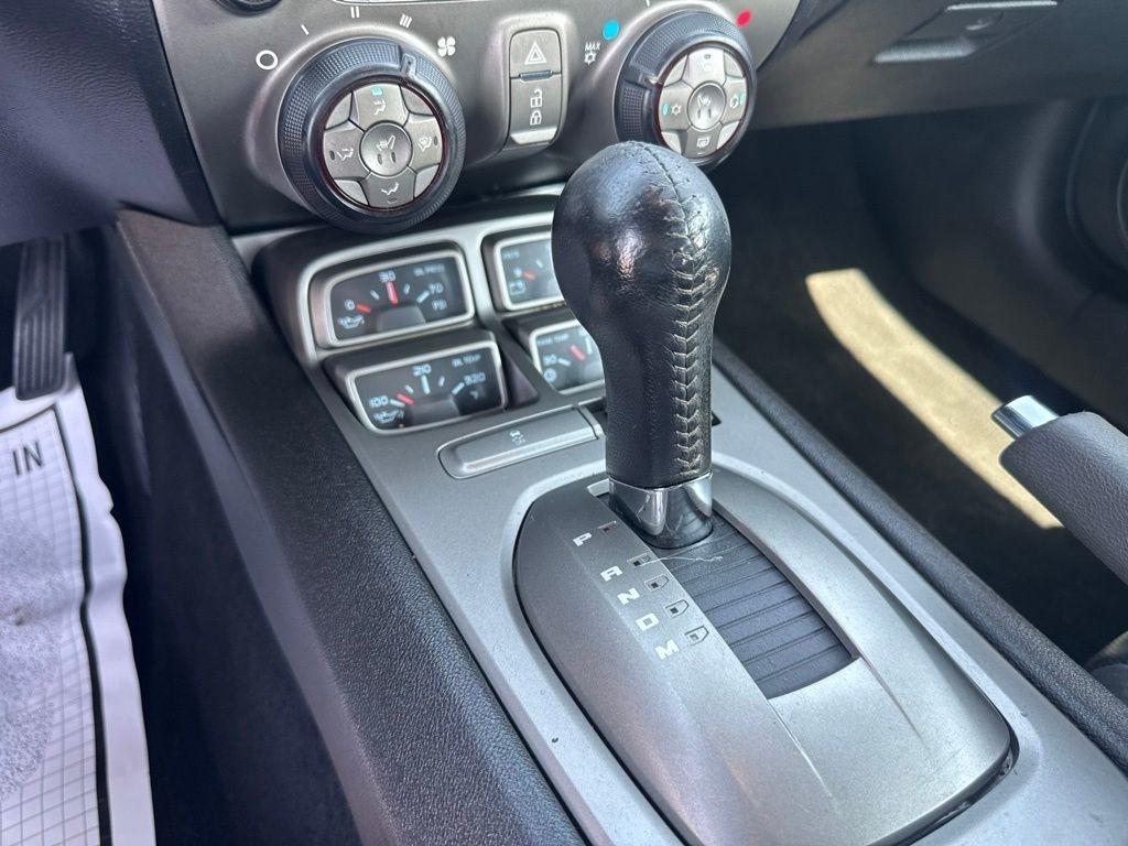 Chevrolet Camaro 2dr Cpe 2LT 2012