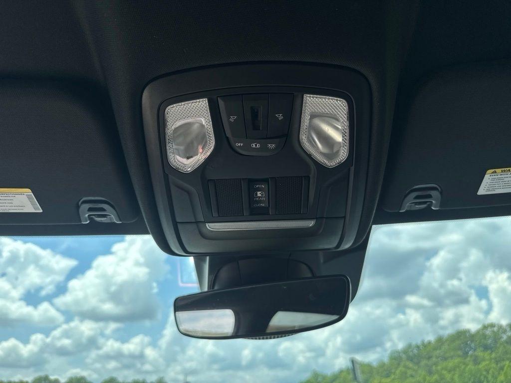 RAM 1500 Rebel 4x4 Crew Cab 5'7" Box 2022