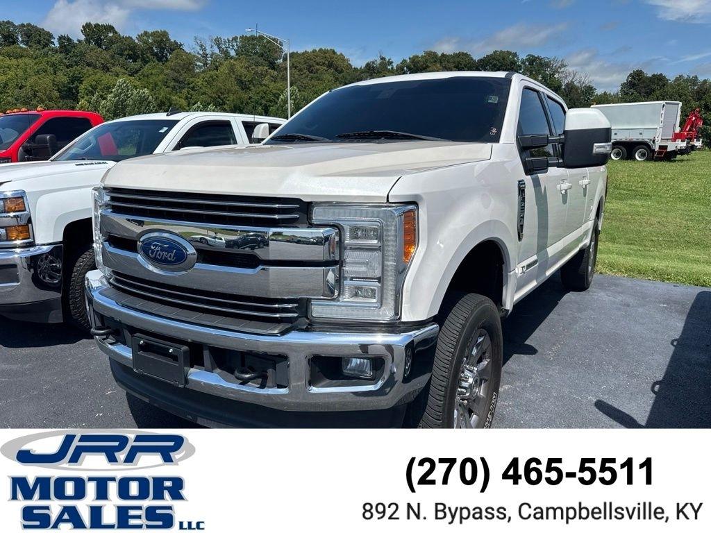 2017 Ford Super Duty F-250 SRW Lariat 4WD Crew Cab 8' Box