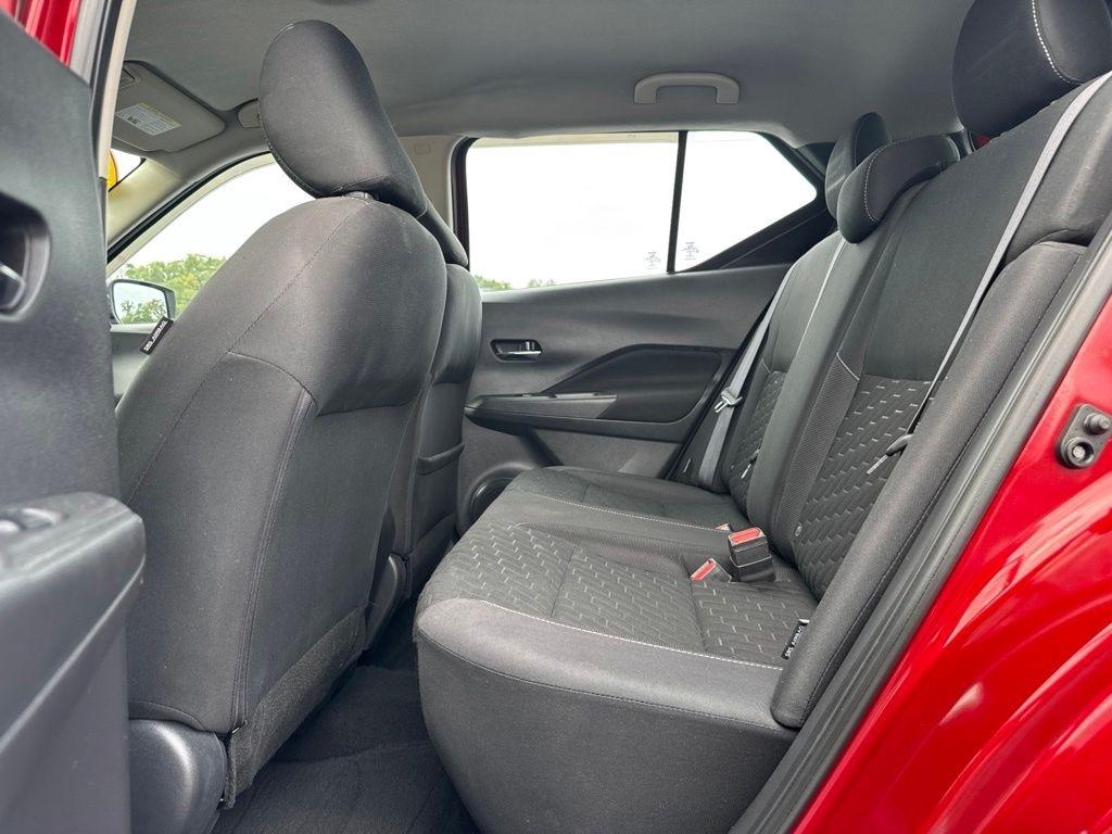Nissan Kicks SV FWD 2021