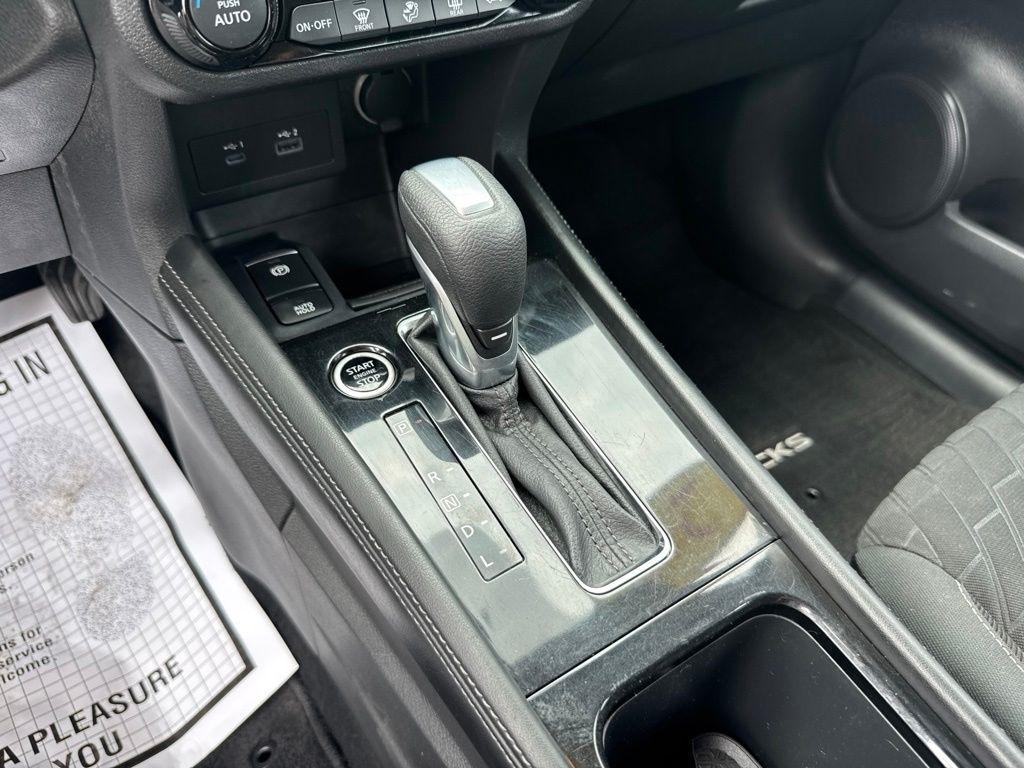 Nissan Kicks SV FWD 2021
