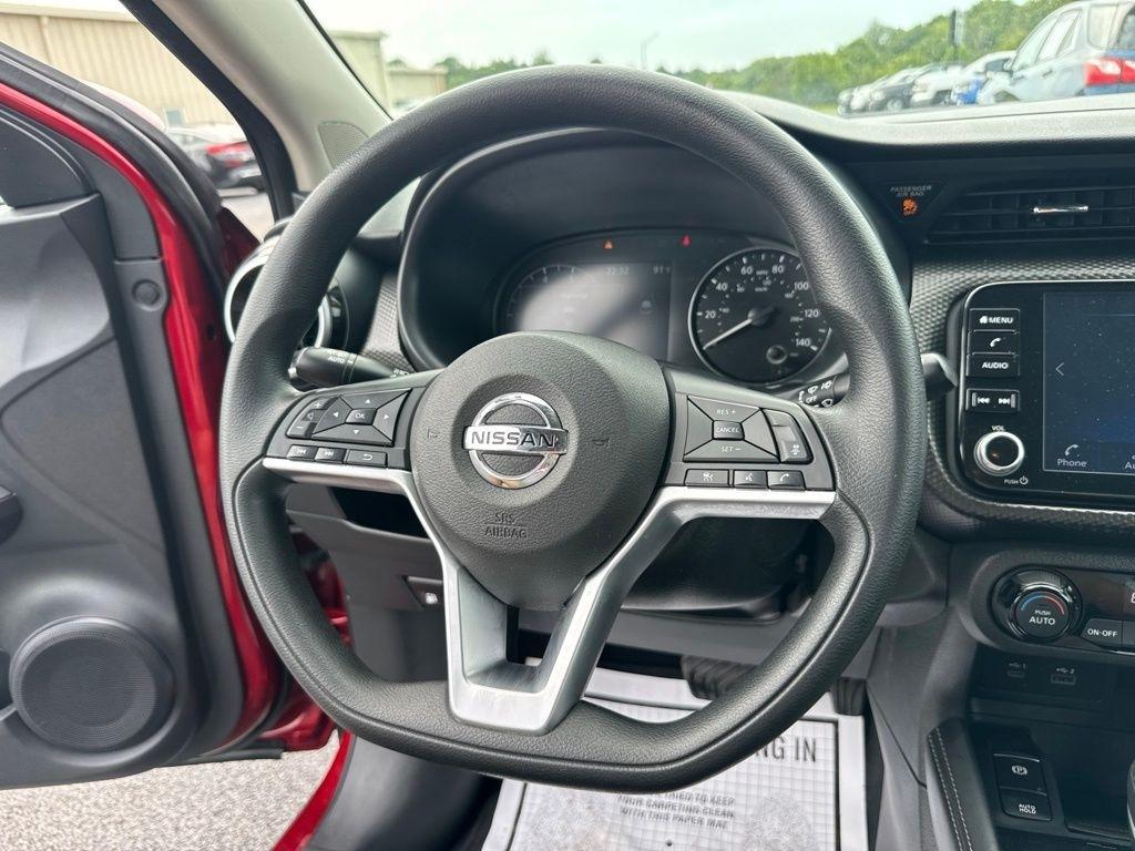 Nissan Kicks SV FWD 2021