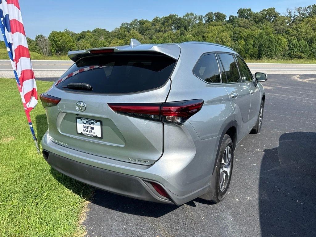 Toyota Highlander XLE AWD (Natl) 2021