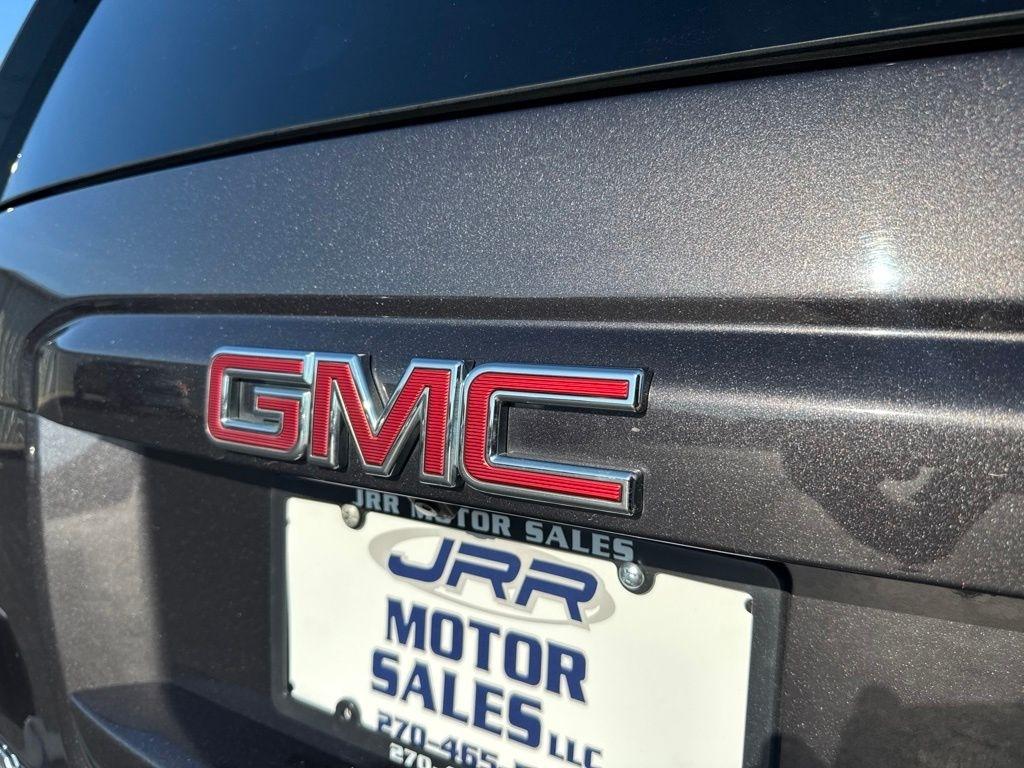 GMC Yukon XL 4WD 4dr SLE 2015